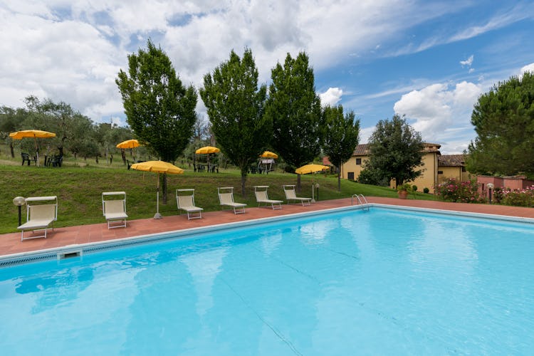 Podere Torricella - Poolside relax